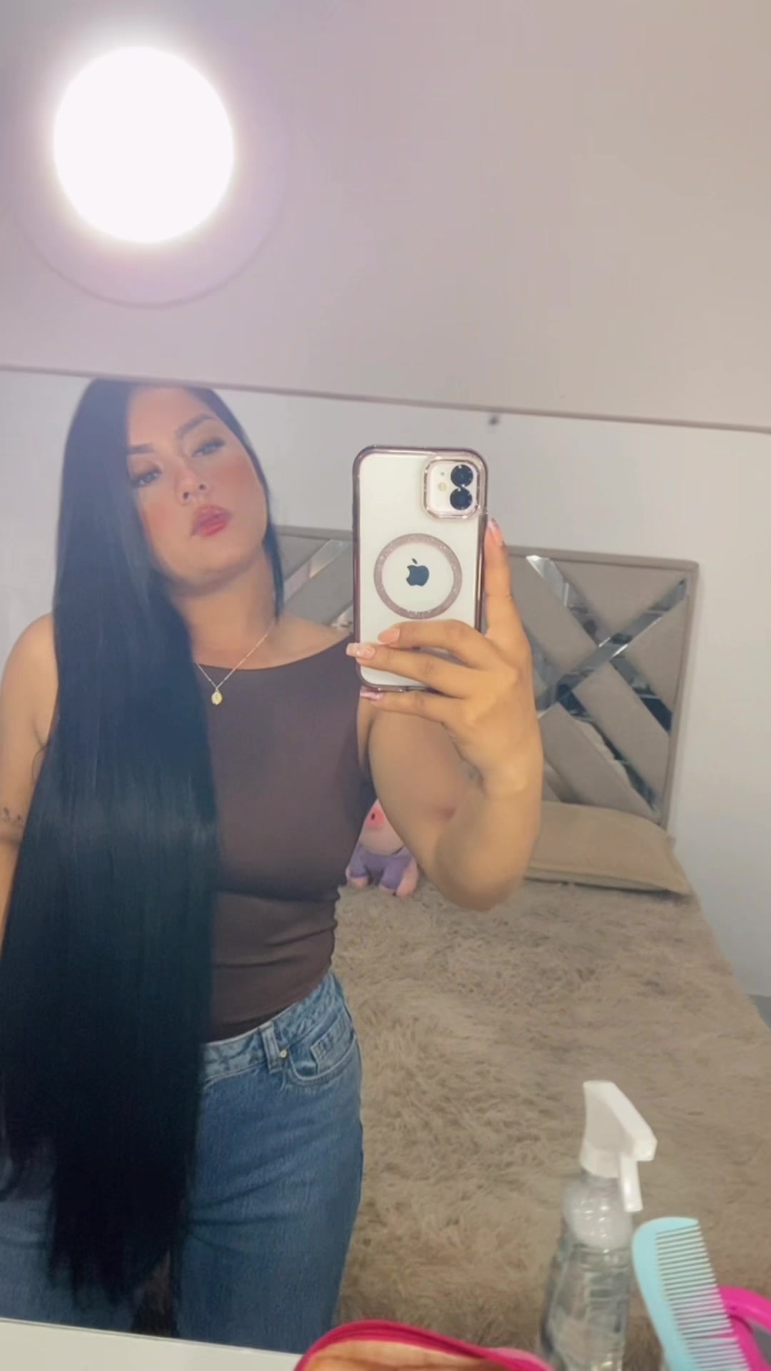 @Lorena .te sigue