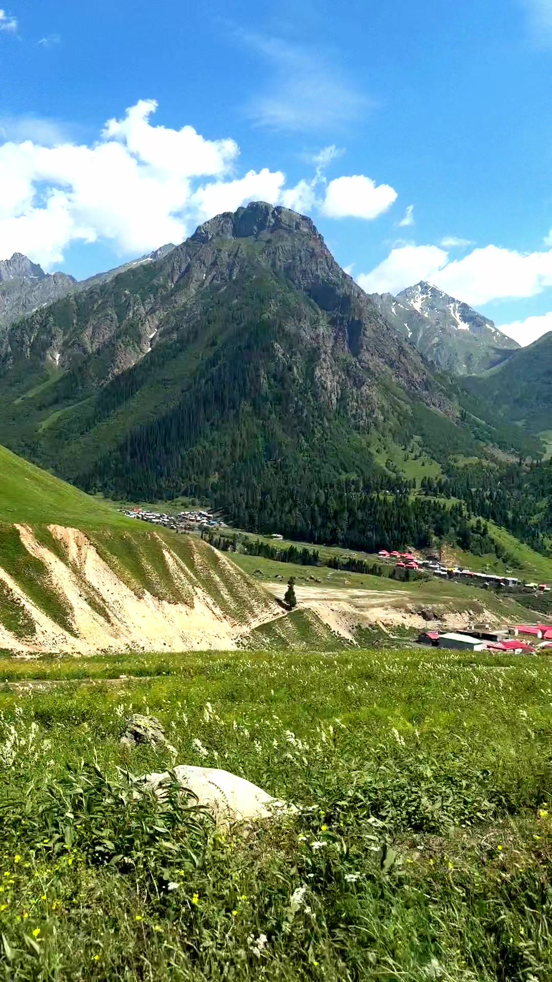 @travelwithbilal