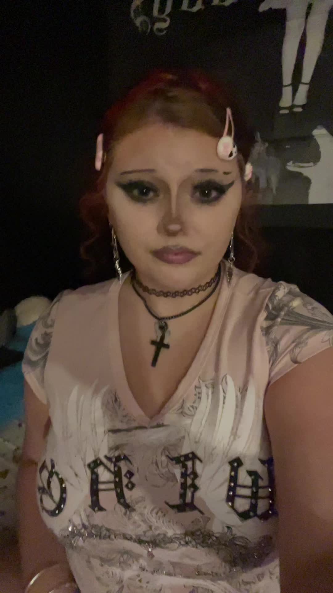 @livingde4dgirl