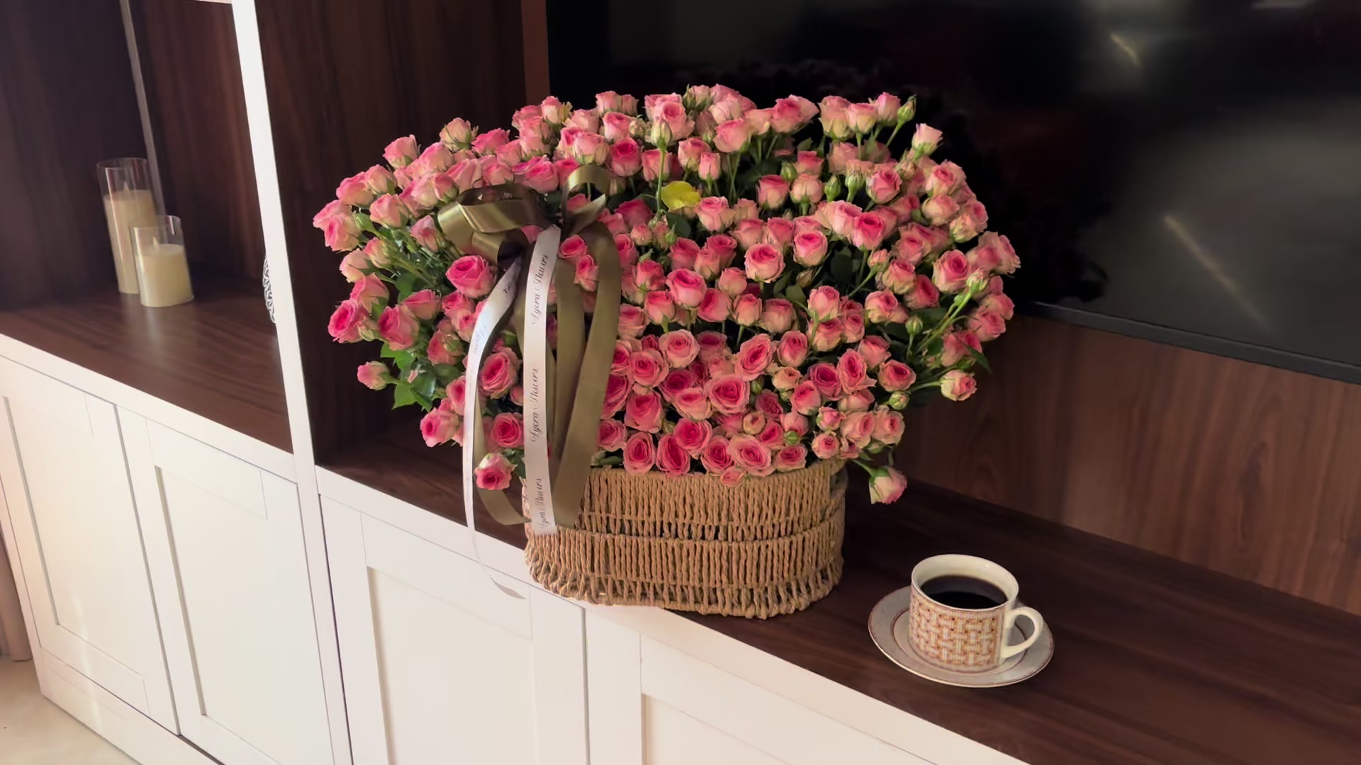@LYORA FLOWERS | ليورا