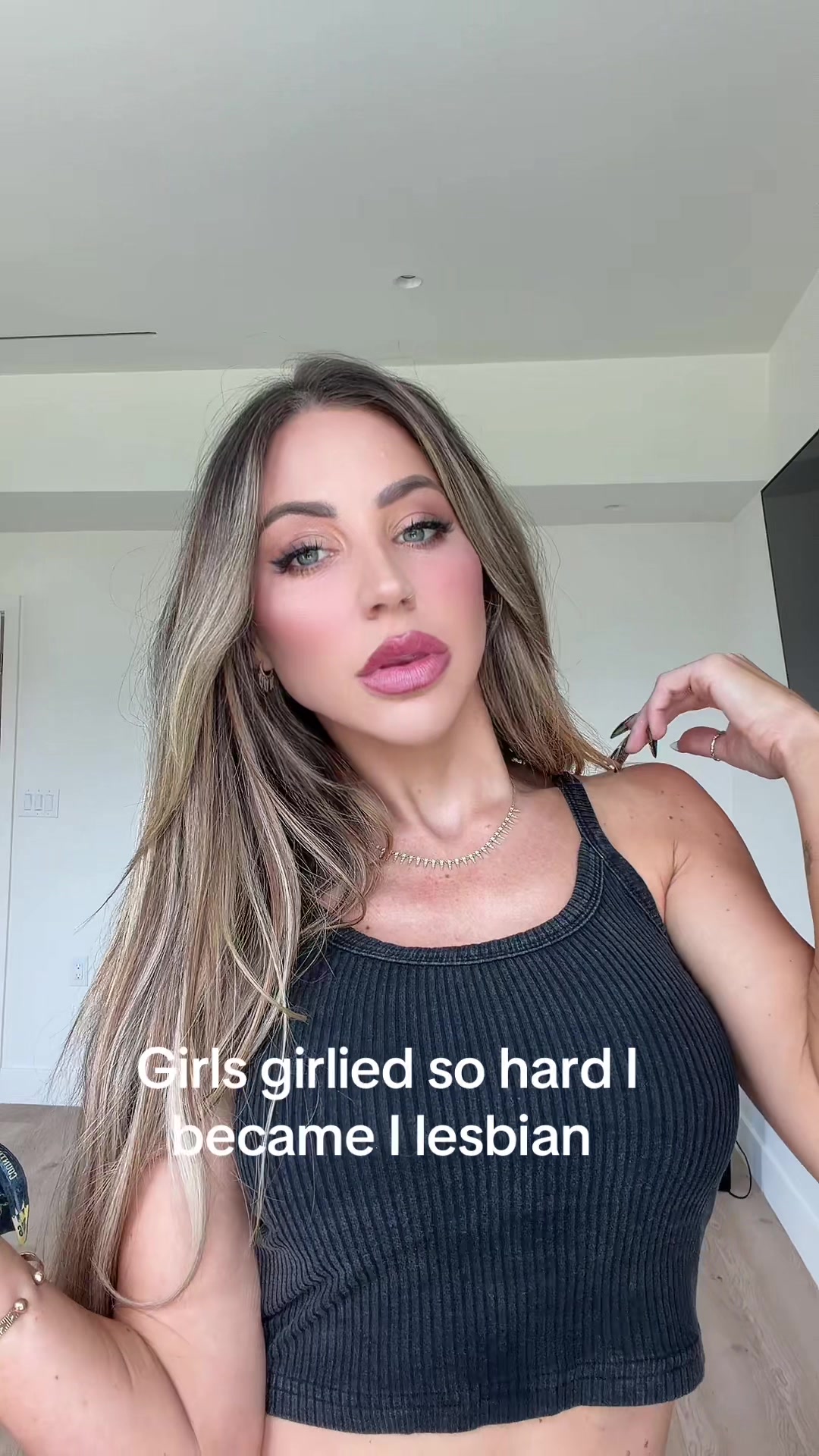 @Samantha Squirrell✨