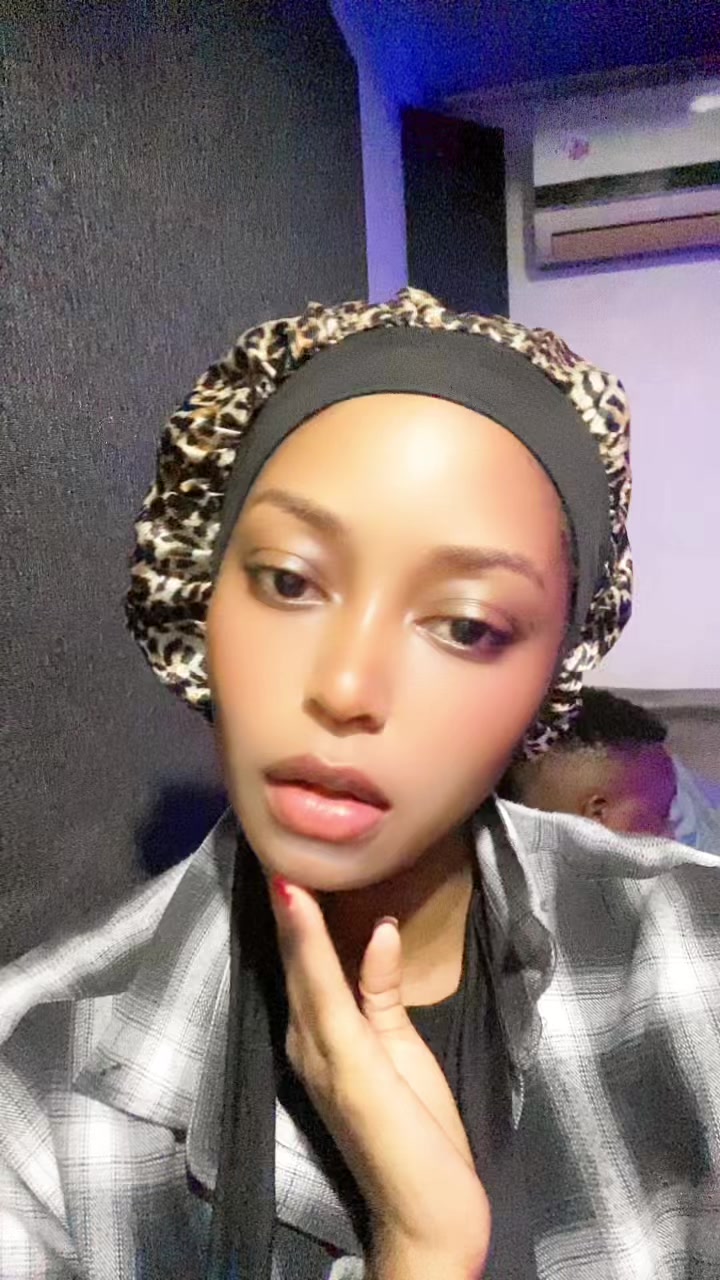 @Allyan 🦋