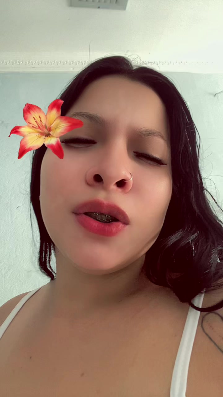 @Roxi.20