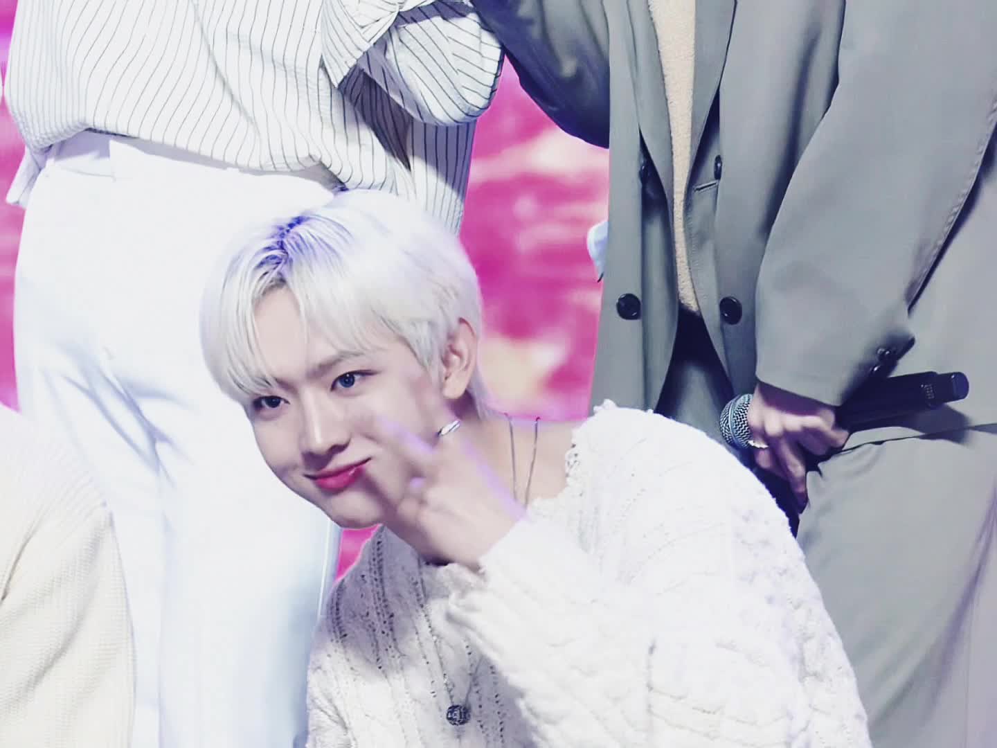 @taerae dimple