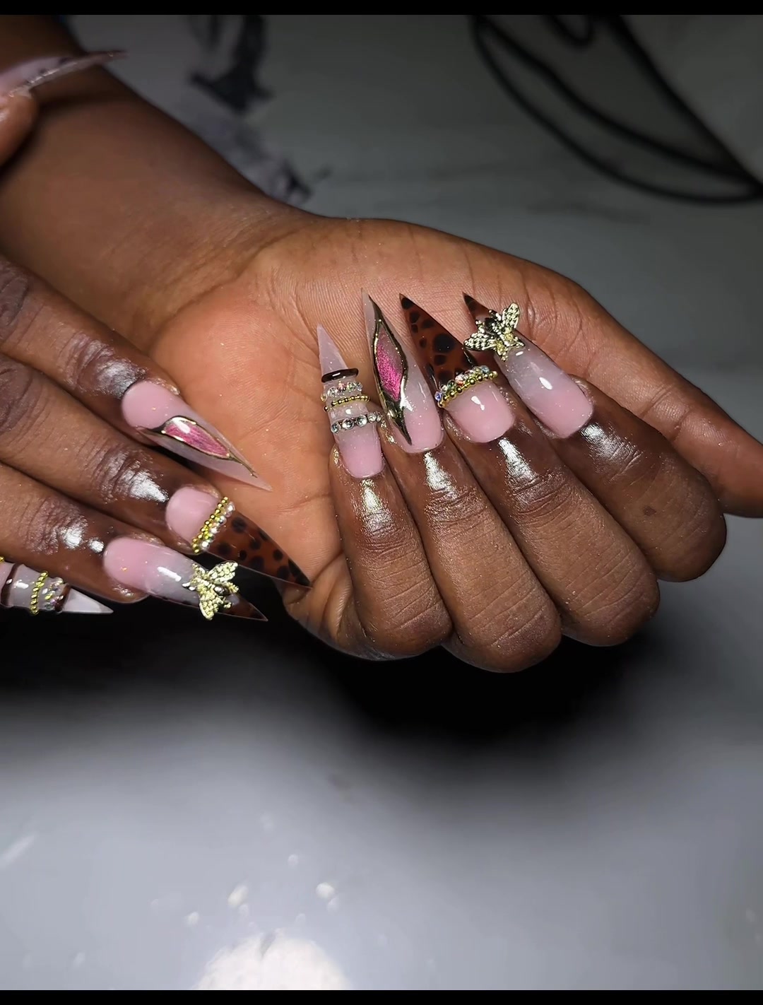 @NAIL TECHNICIAN IN IBADAN