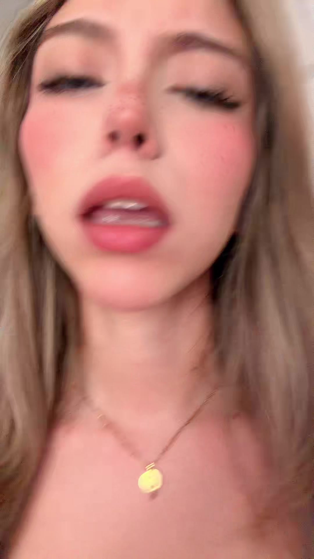 @Jatziry López