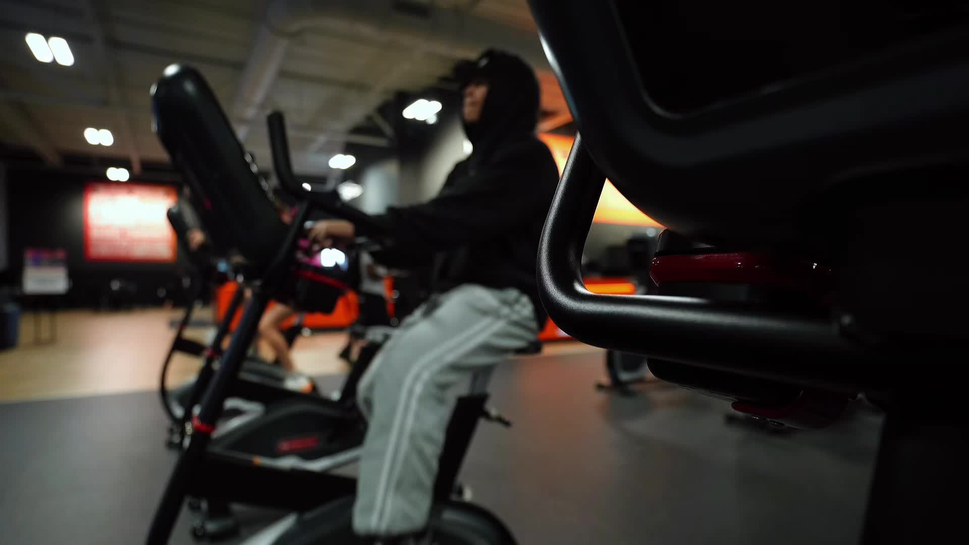 @withdahoodie_