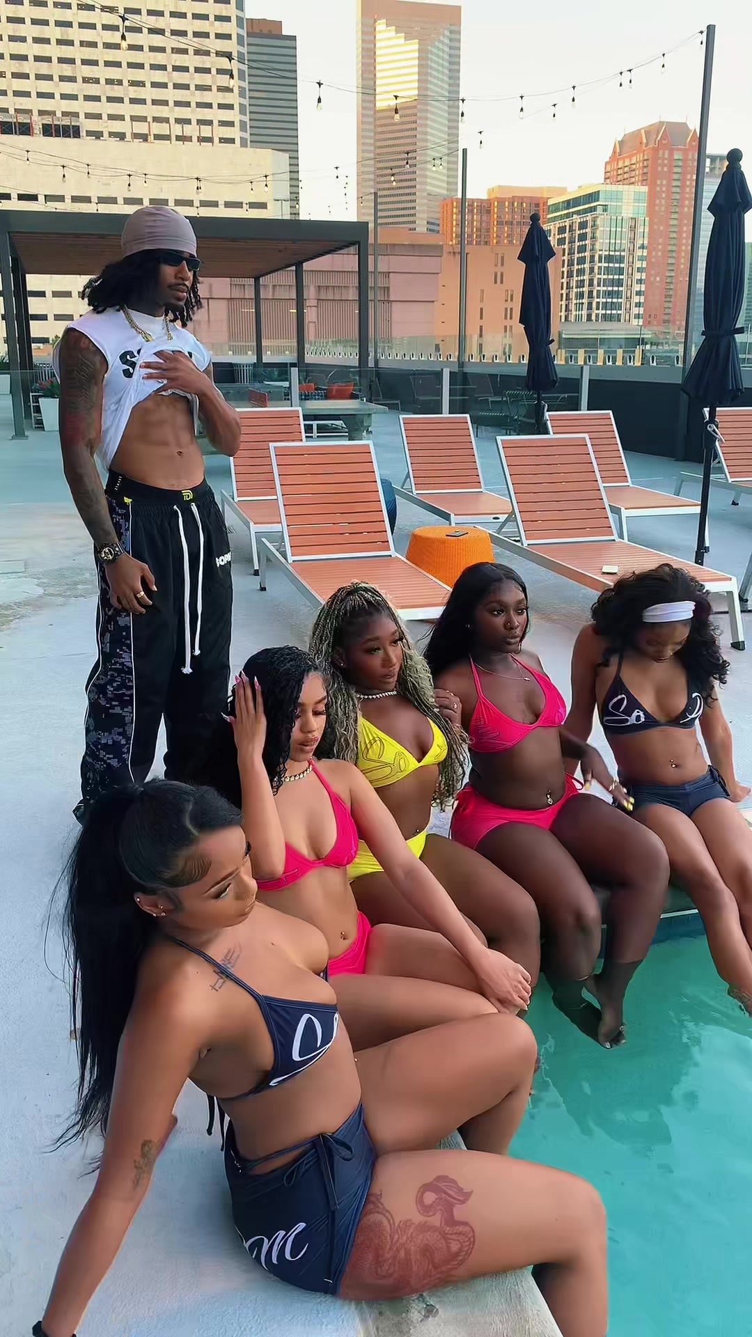 @FamousDebo💔