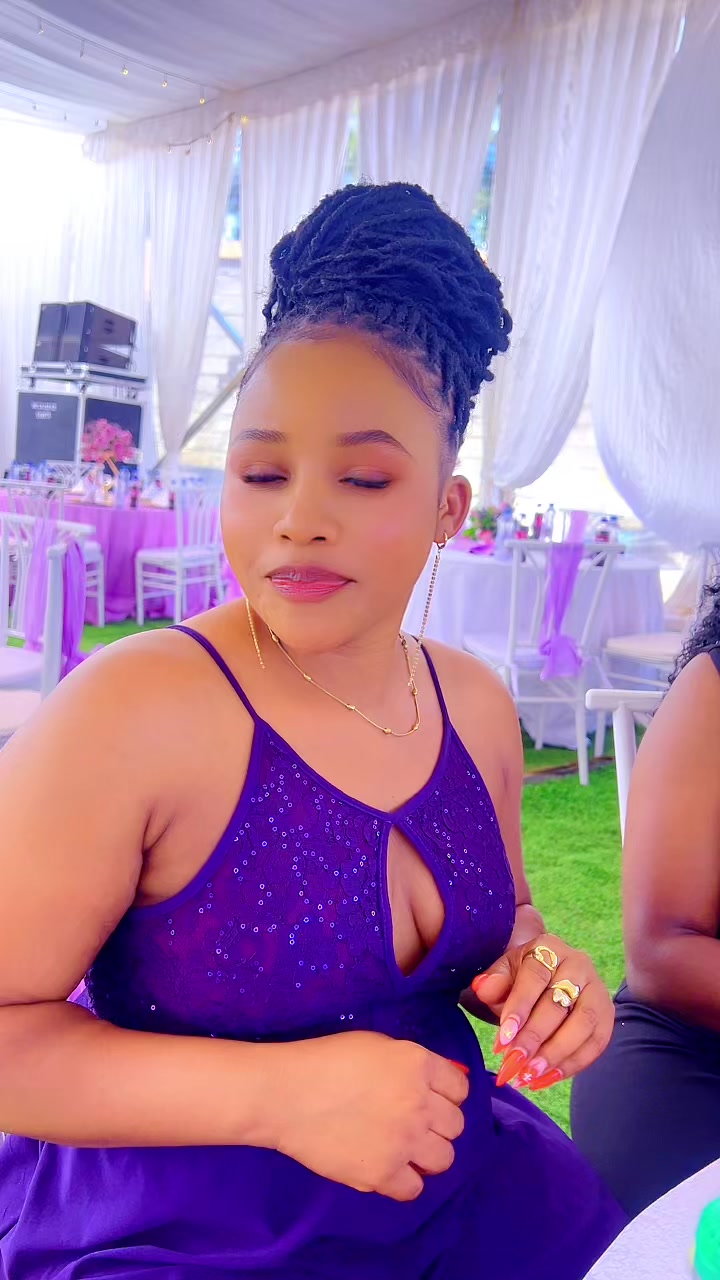 @Elle Wambua 🇰🇪