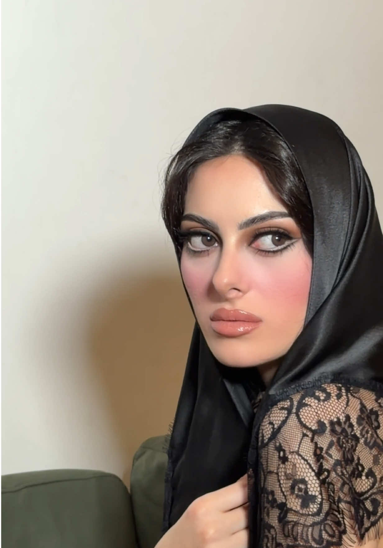 @خلود الحارثي