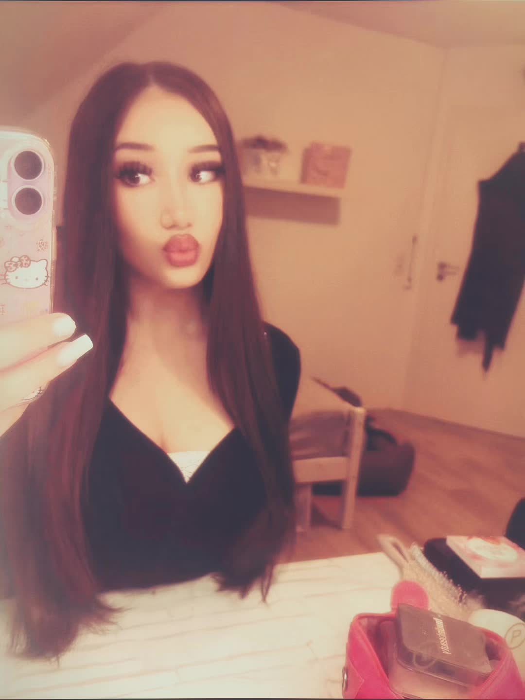 @𝐦𝐢𝐚🇷🇸🇩🇪