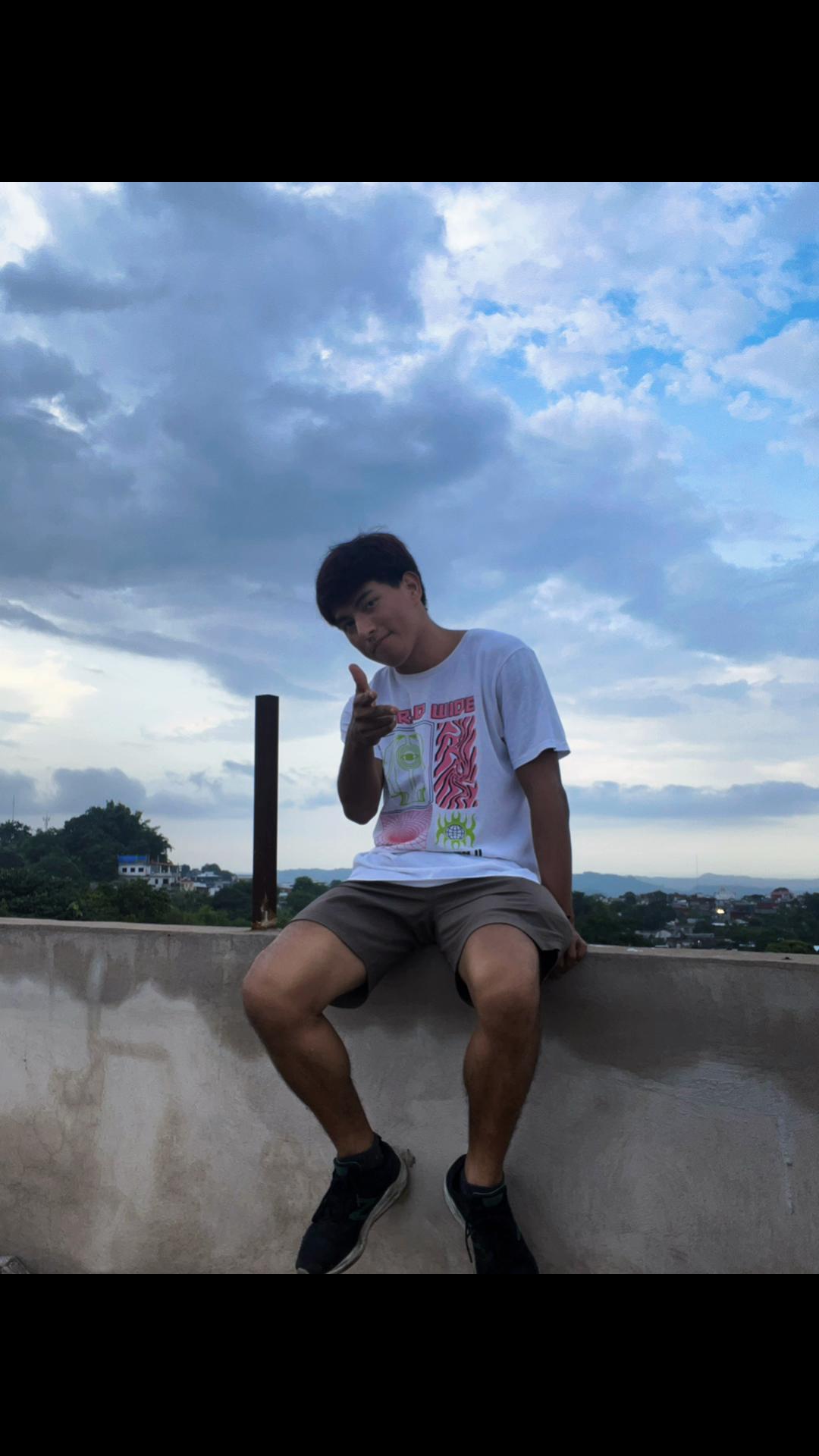 @Gisben Roses 🥀