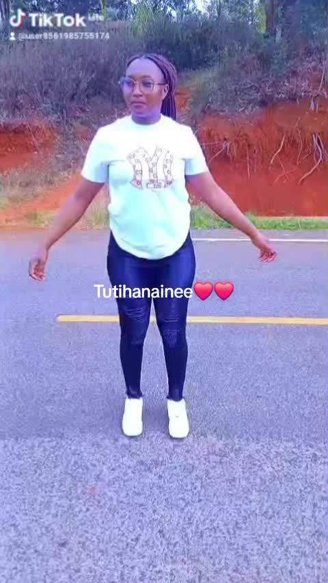 @veekuria7