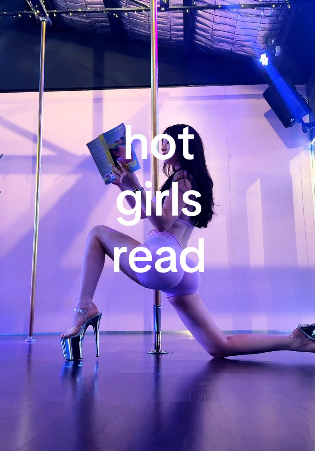 @chloe