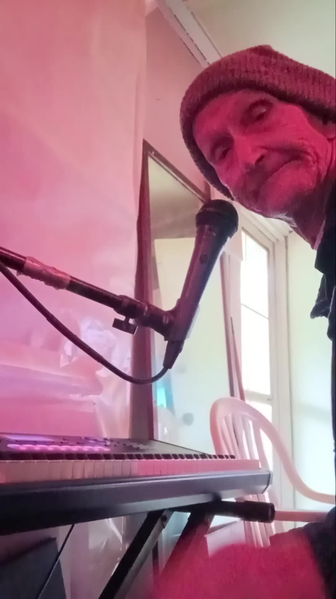 @FunkyGeezerShow