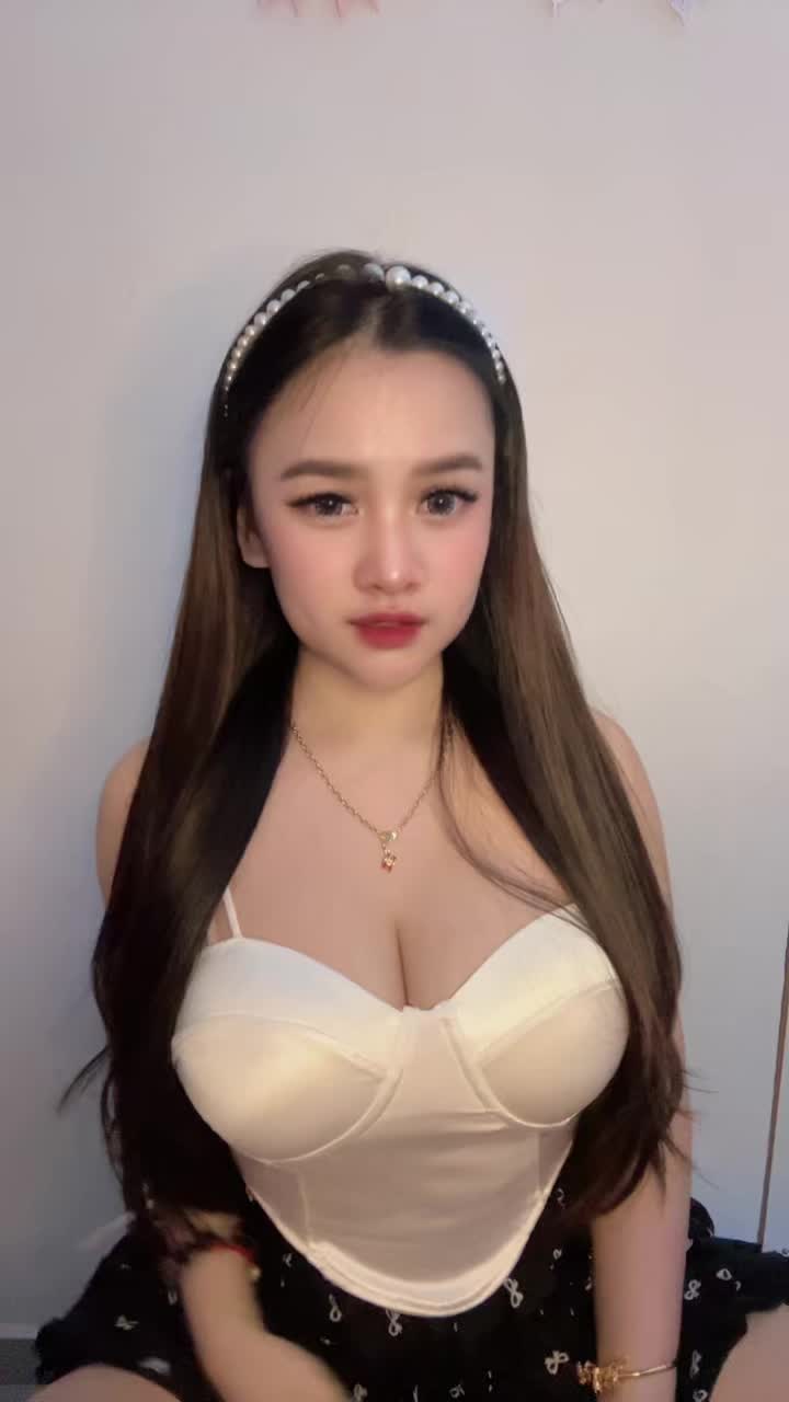 @𝓲𝓰. 𝓫𝓫𝔂𝓯𝓮𝓷𝓲𝓲_ ♡