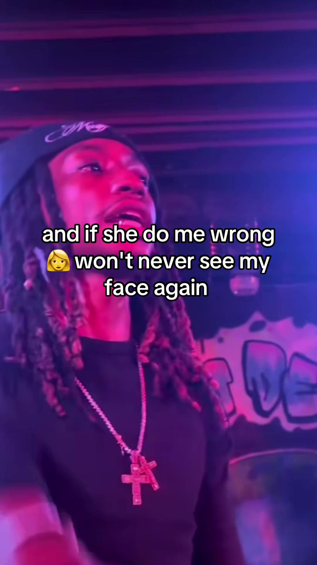 @⃟