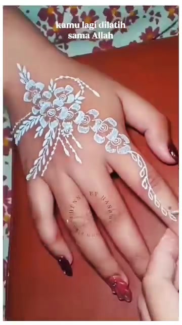 @hennabyhana10