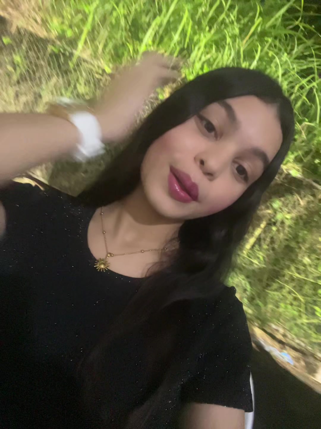 @👧🏻