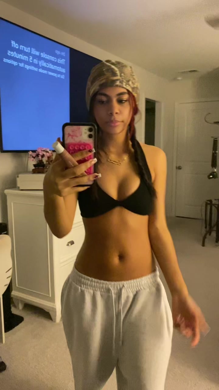 @kamryn☮︎