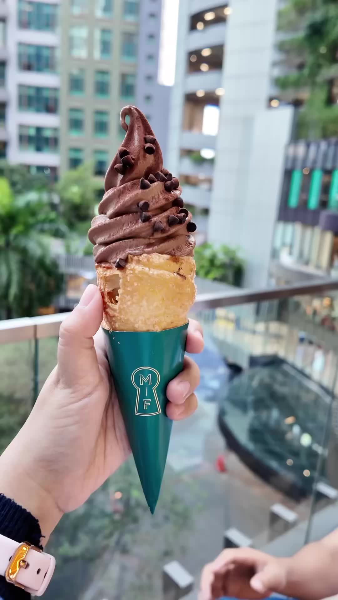 @nidaanisahf | Food & Travel