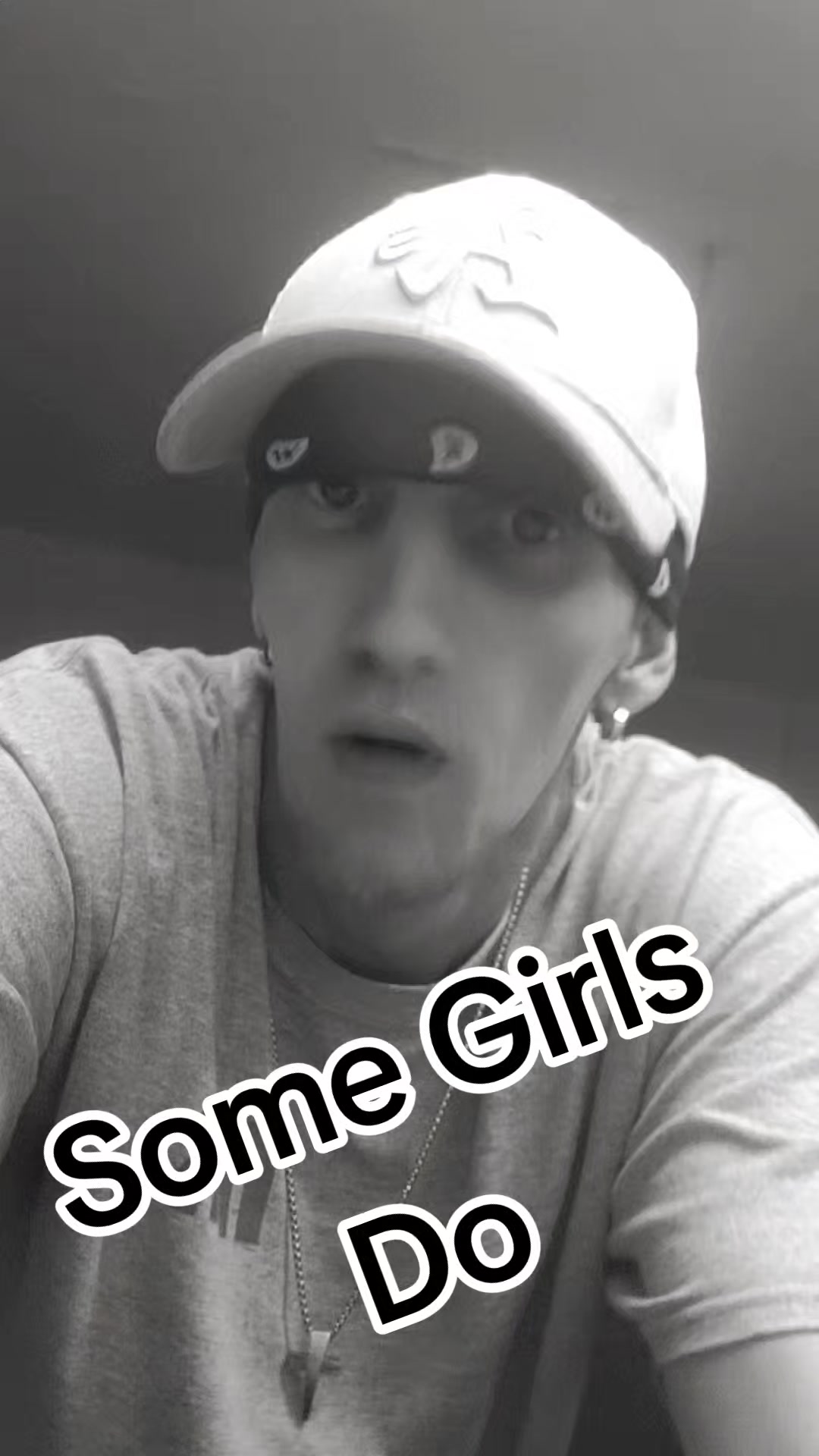 @Charlie(Ezzyduzit21)🇨🇦