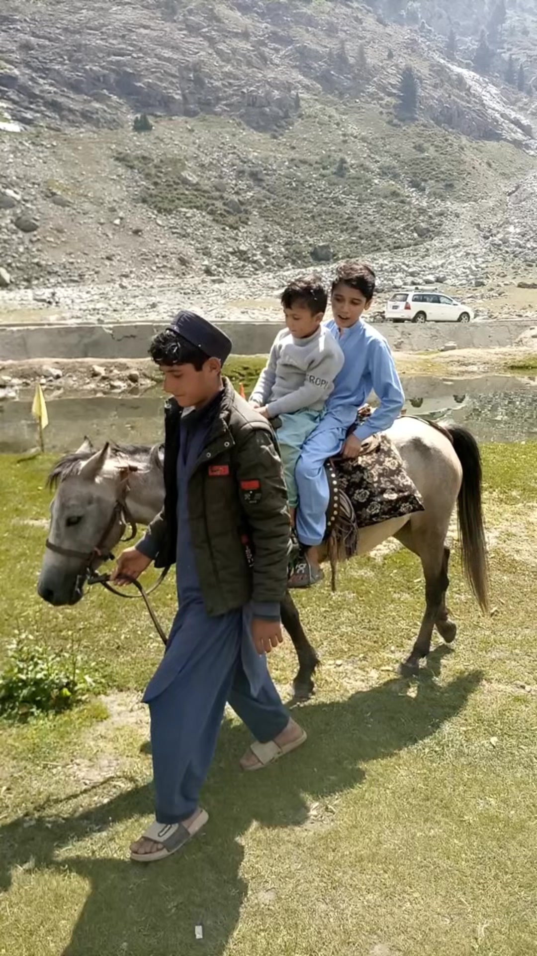 @Gul Meer Pathan