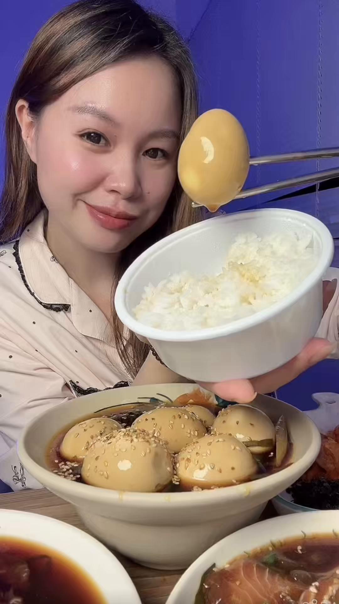 @Th&iacute;ch ăn vặt về đ&ecirc;m 🍱