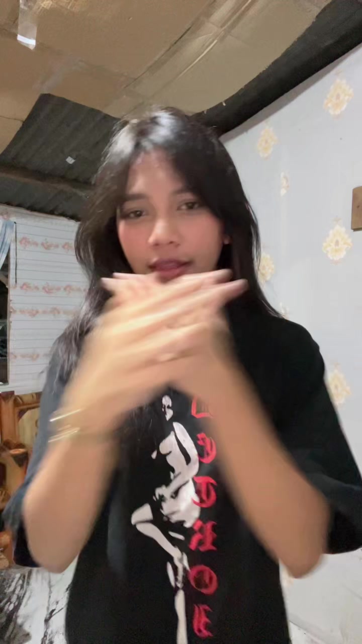 @Karlaa
