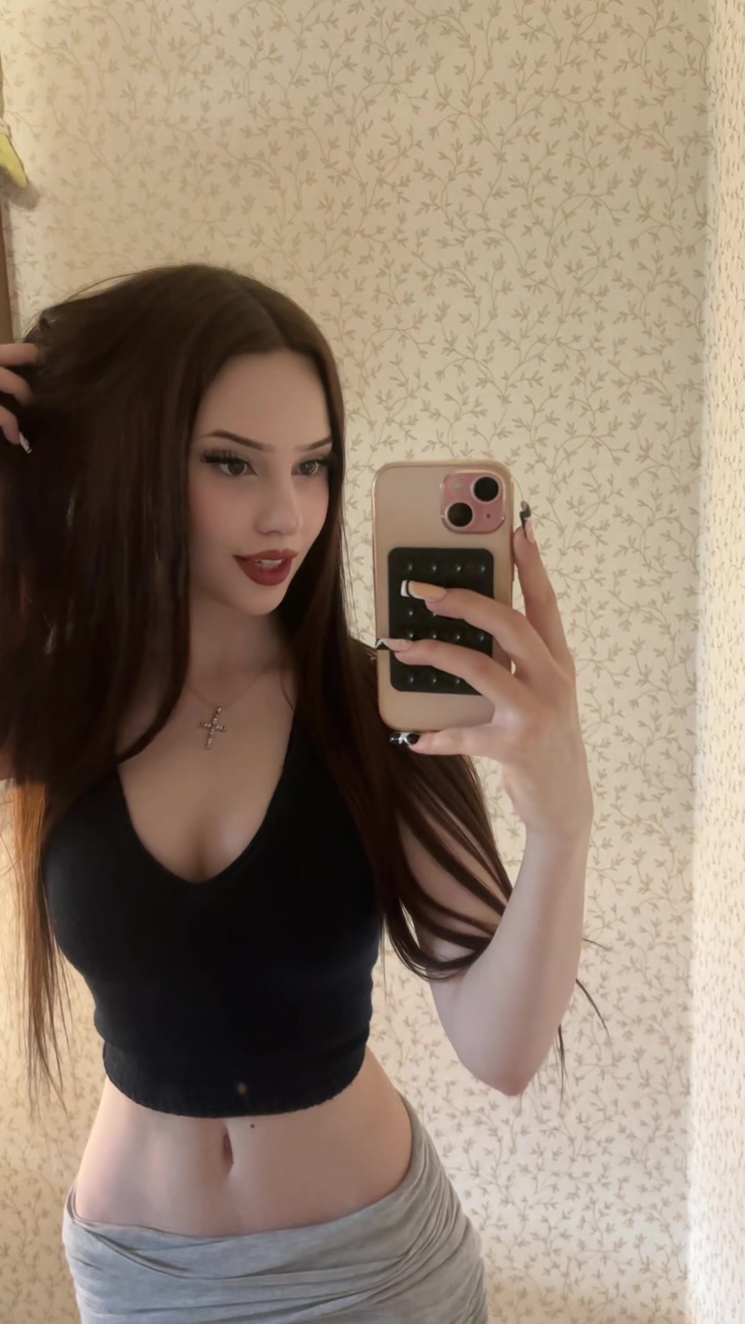 @nikaswiftik