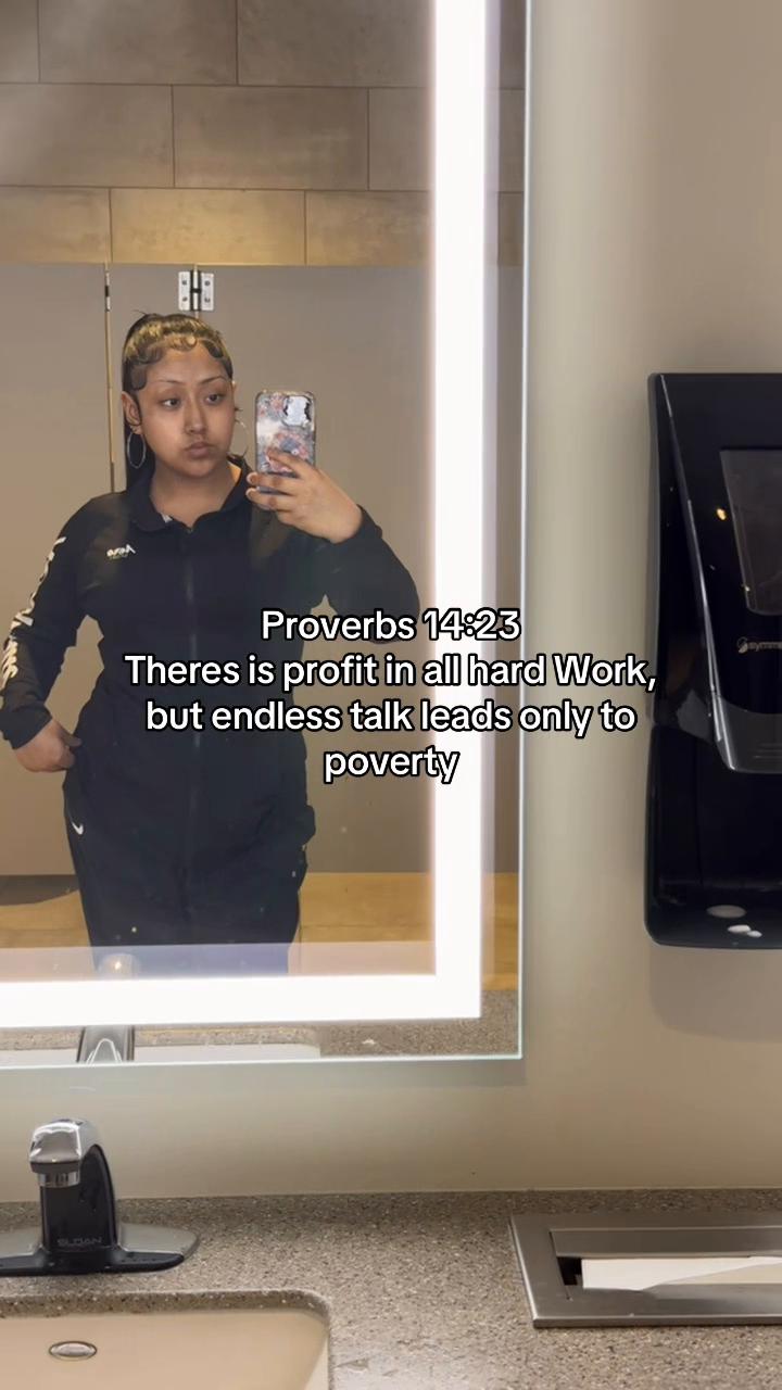 @Chiquis