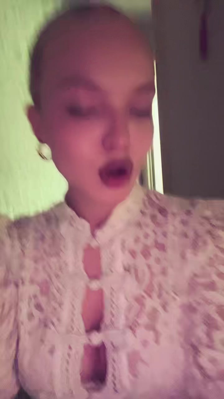 @вликси