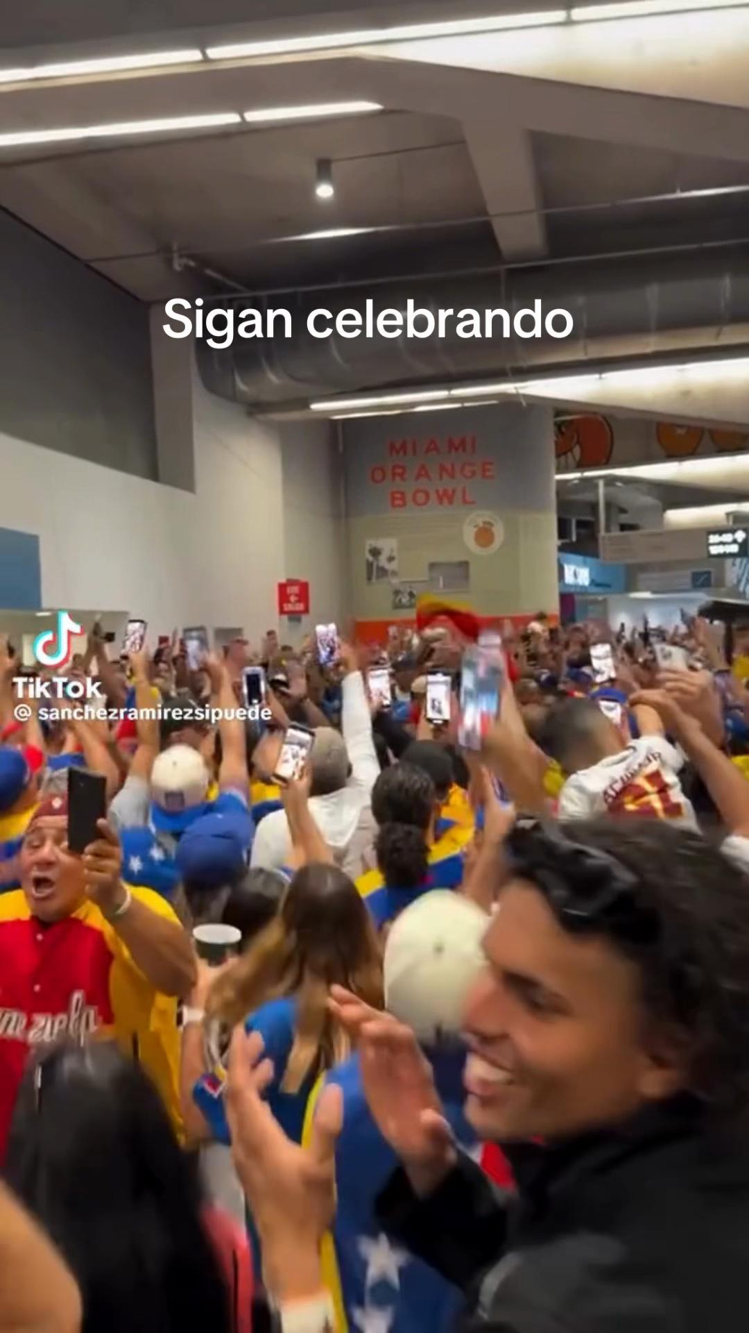 @Diaz