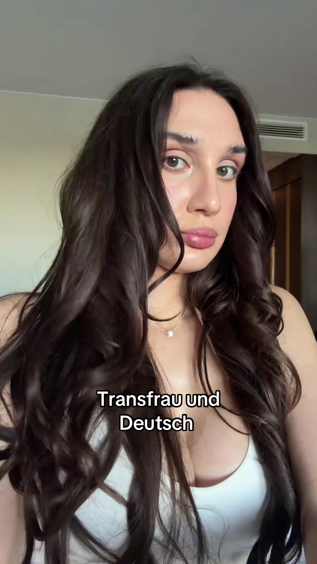 @celiashiamore
