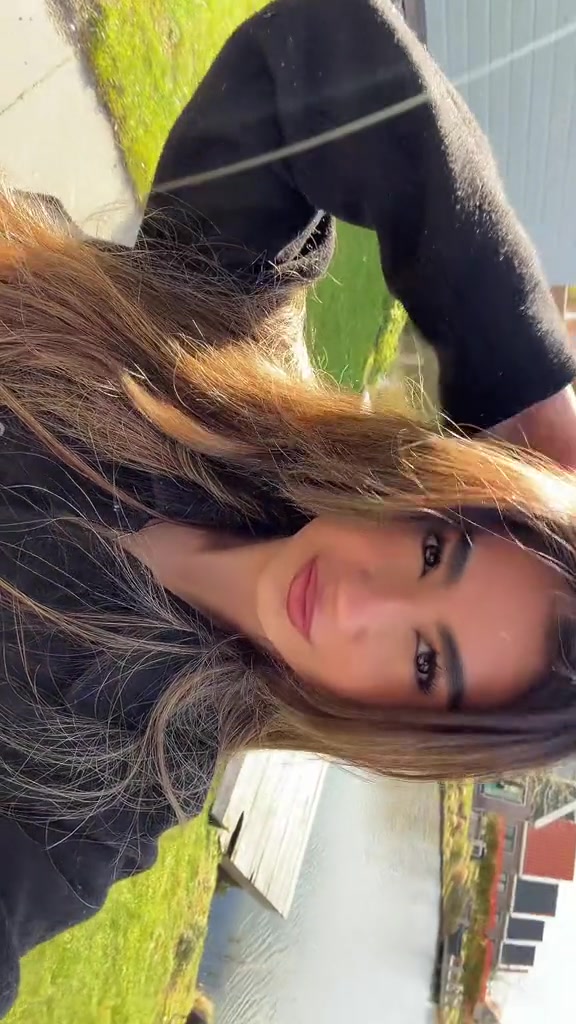 @Lona
