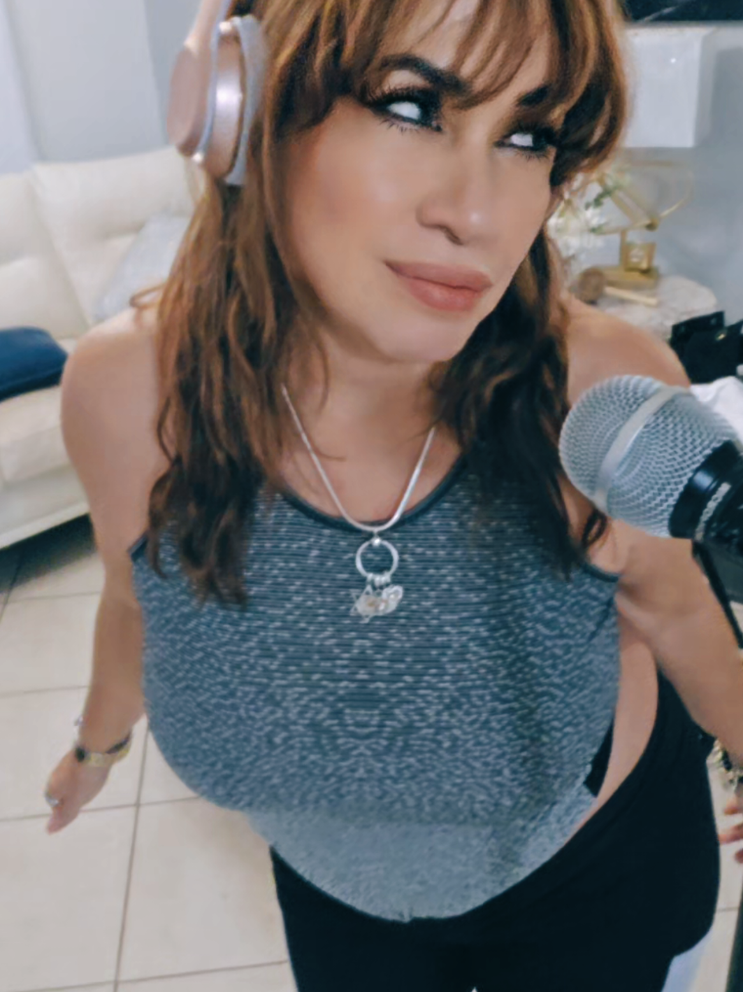 @Queen
