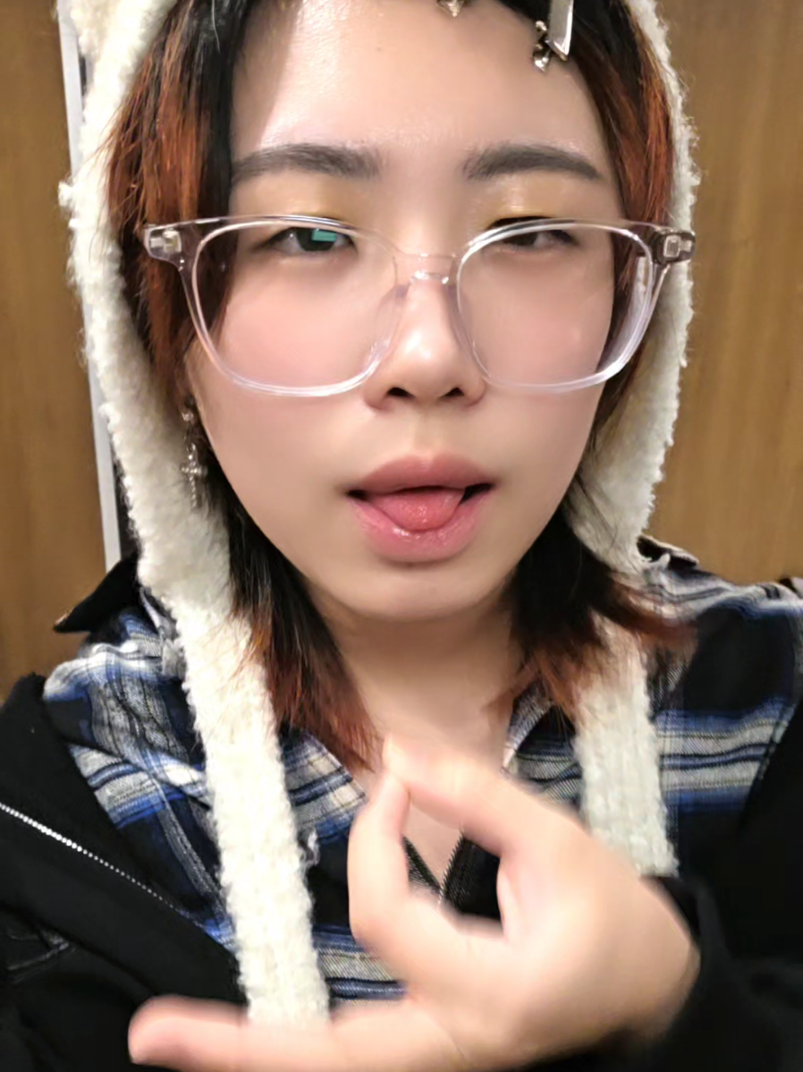 @クロウウウウ