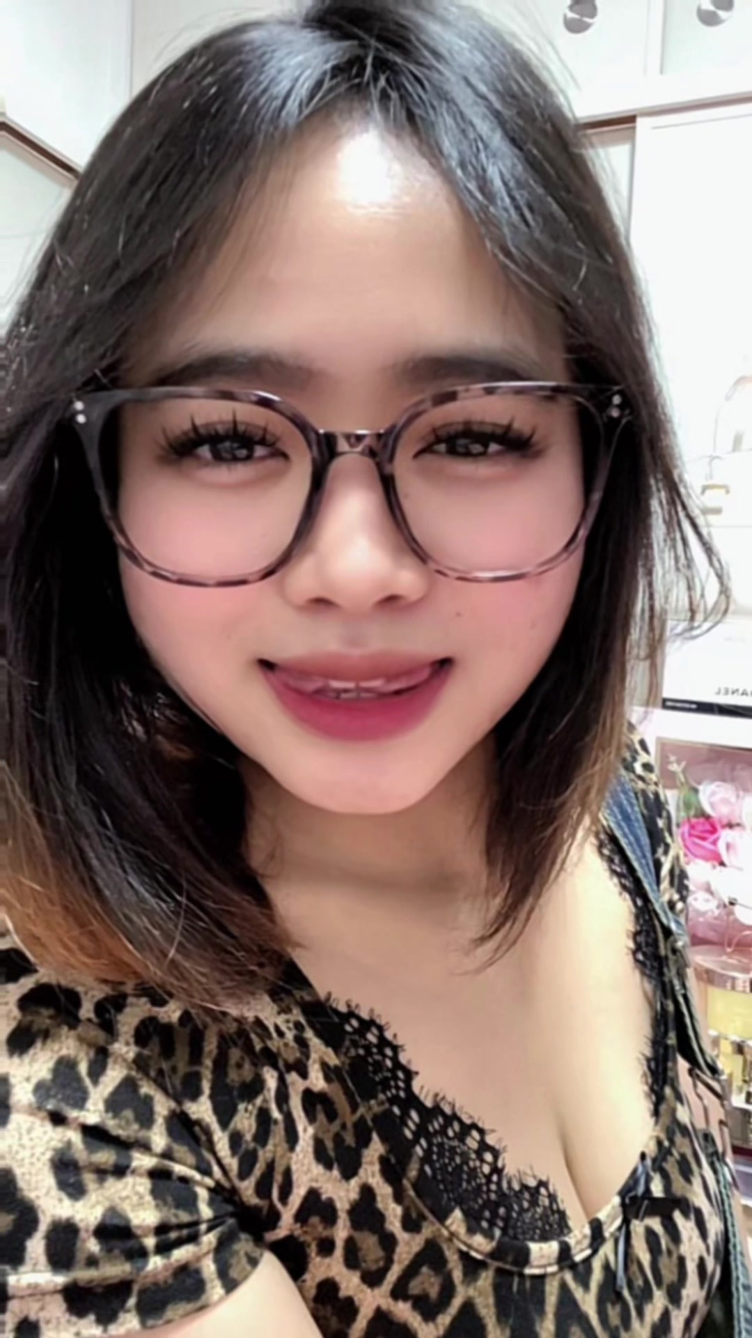 @.dwiiayuu