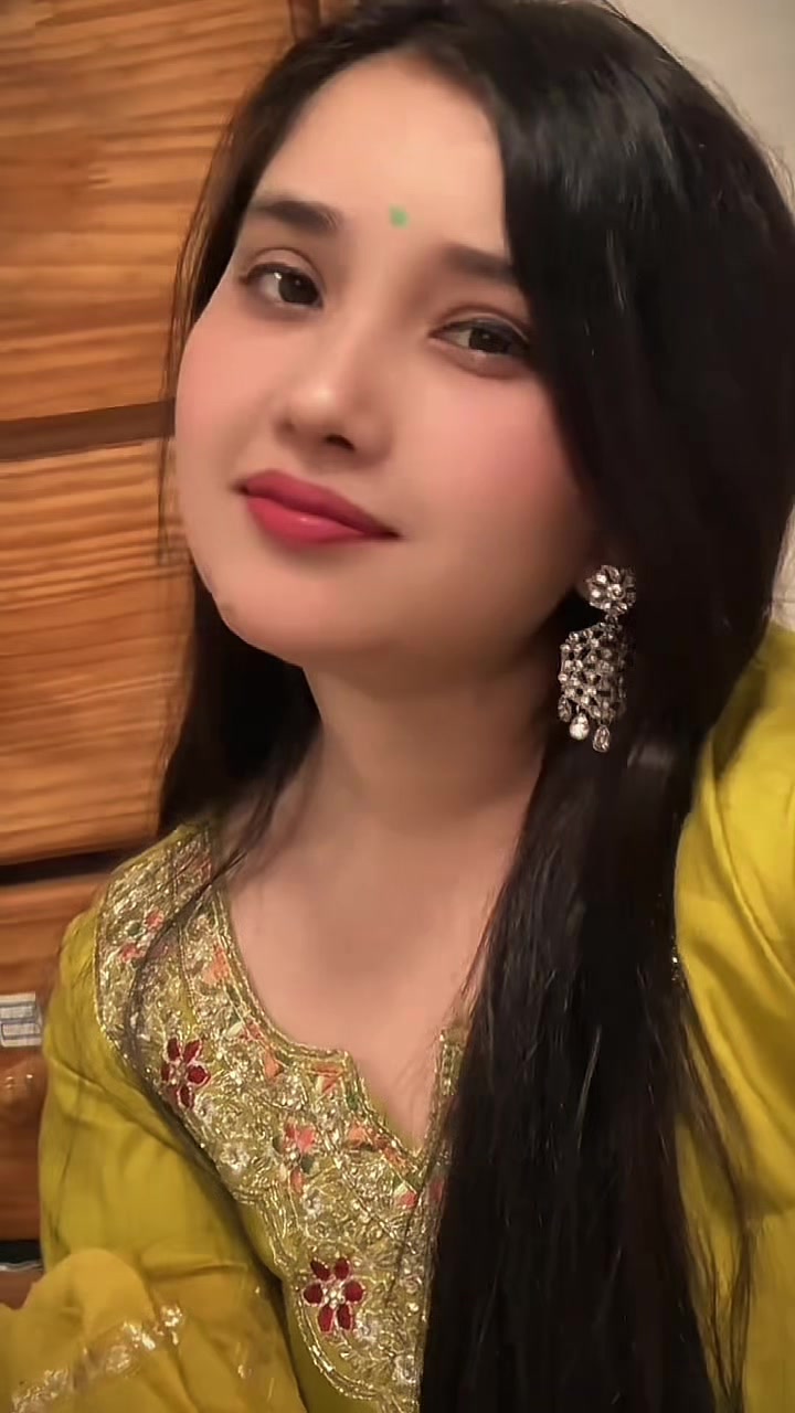 @Binitaa ᥫ᭡🥰
