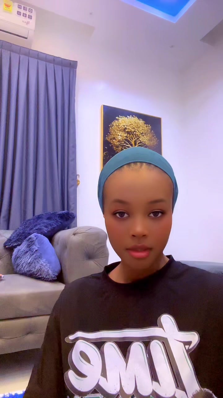 @Ayisha fashion hub 👗✂️🪡🧵
