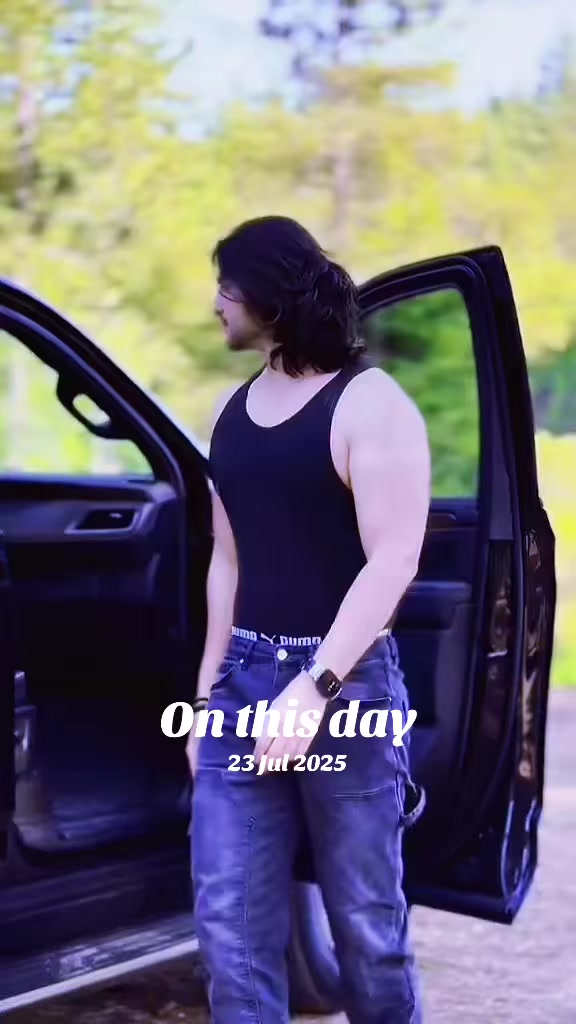 @Raj Gautam ®️ 👑