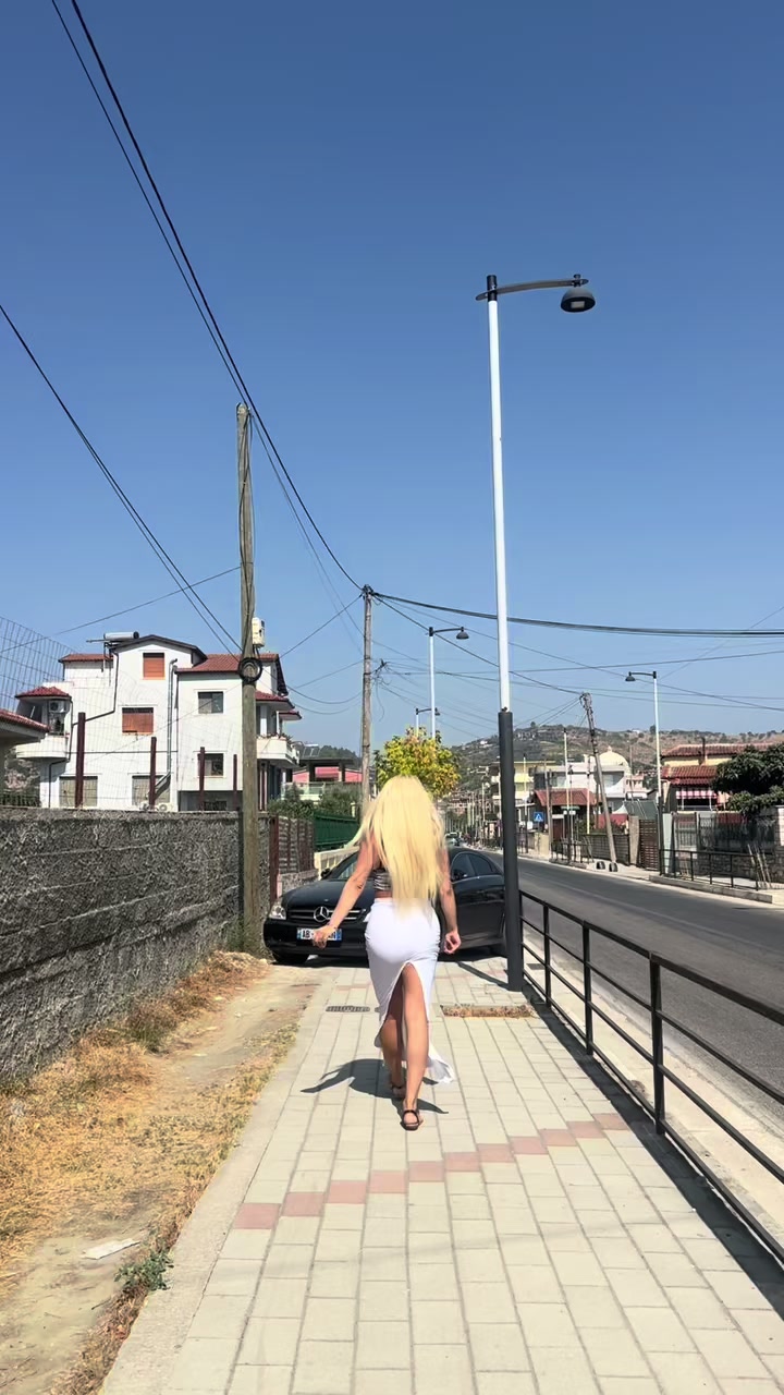 @Je Suis Mela