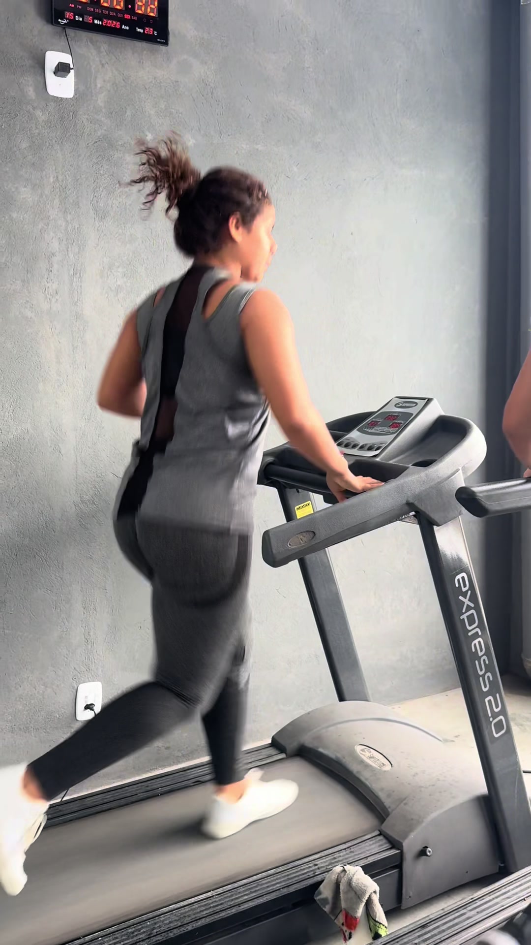 @yasminn.oficial