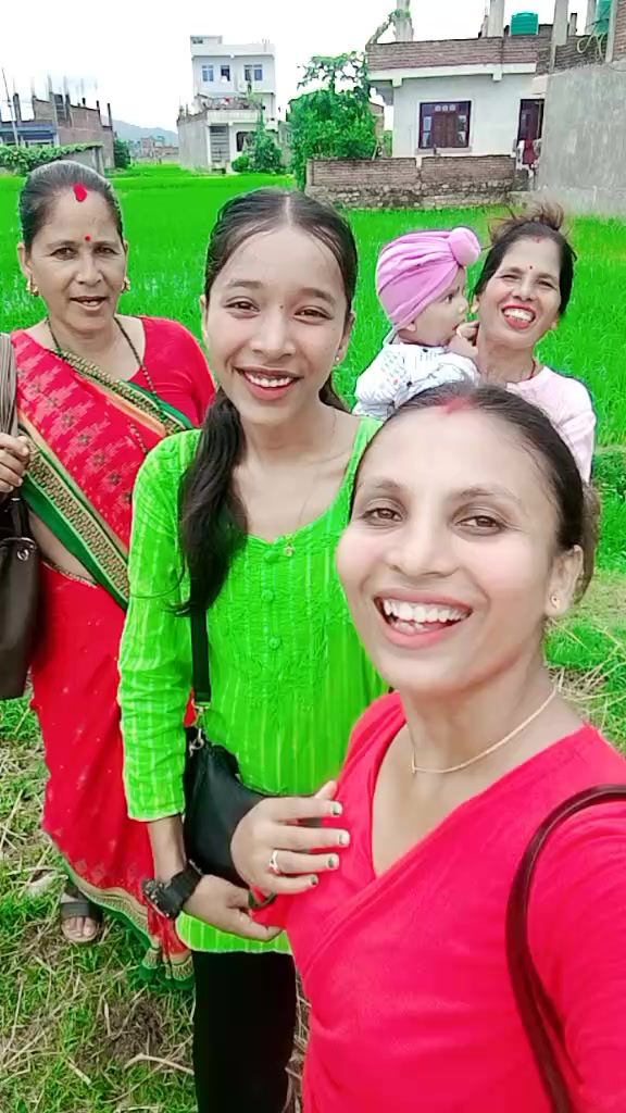 @Muna❤️Khemraj❤️Priyanshi