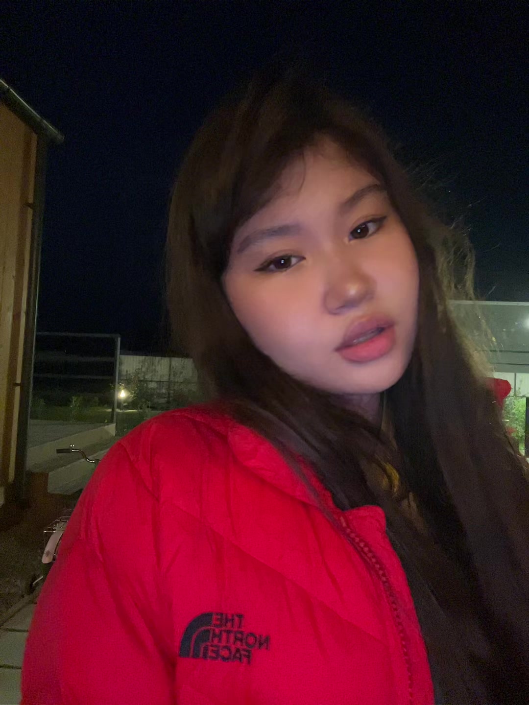 @098bv