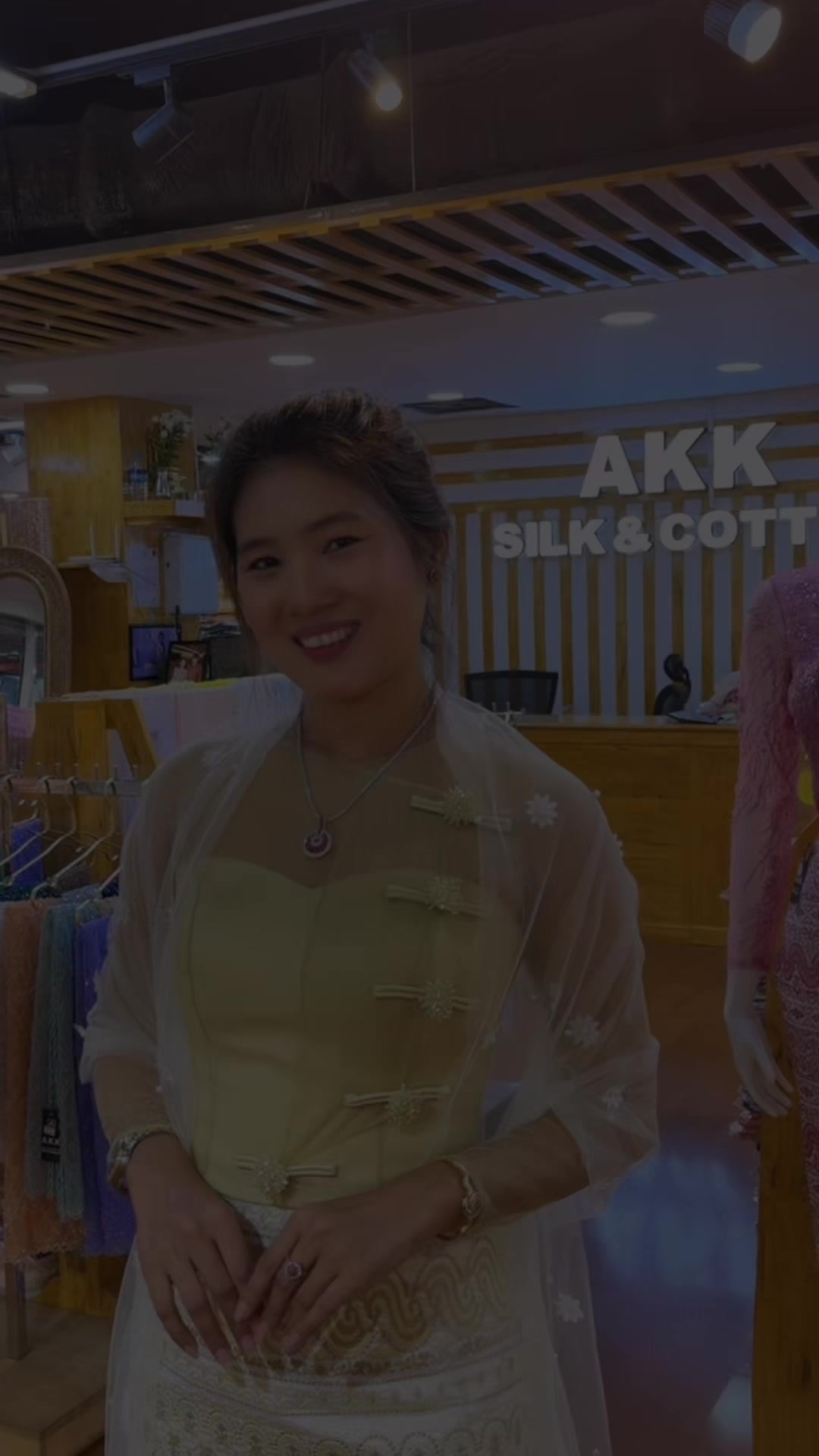 @Akk Silk (official account)