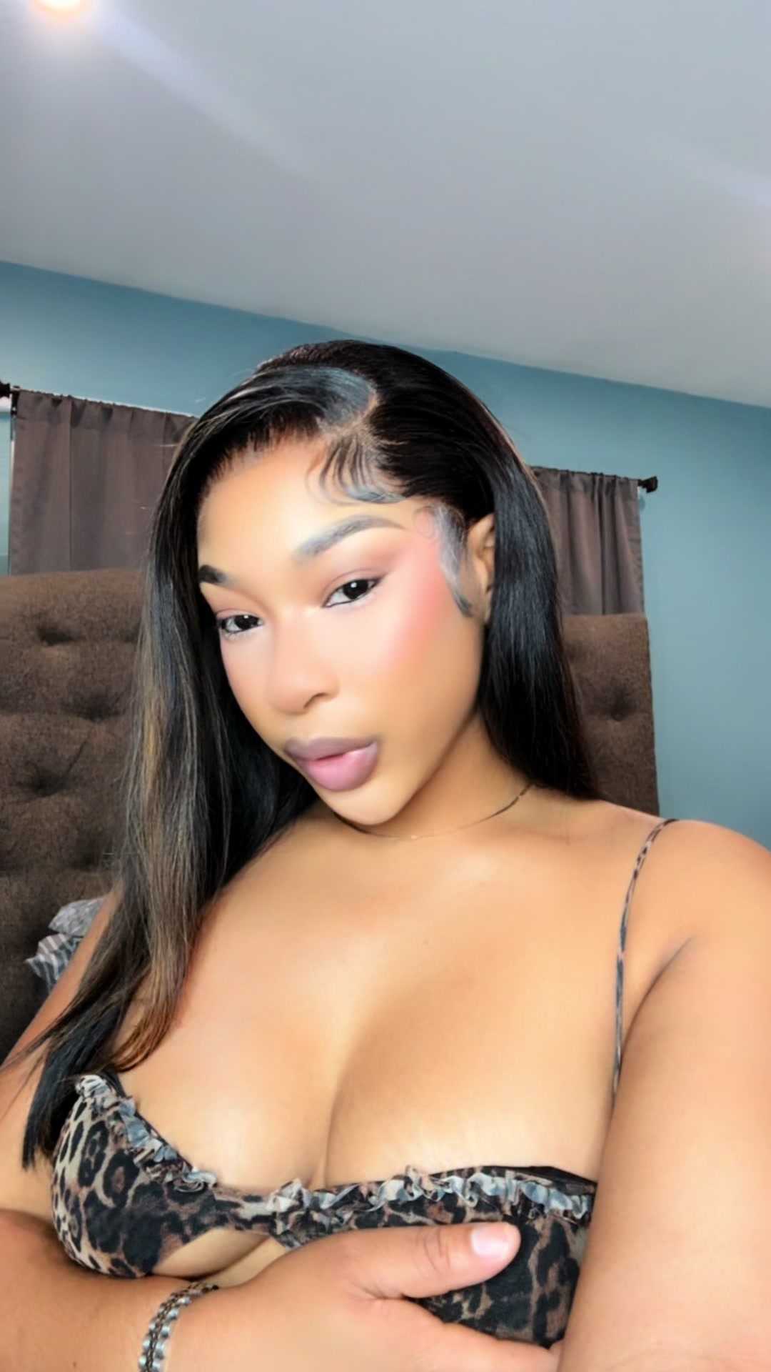 @Chinnaye//content creator