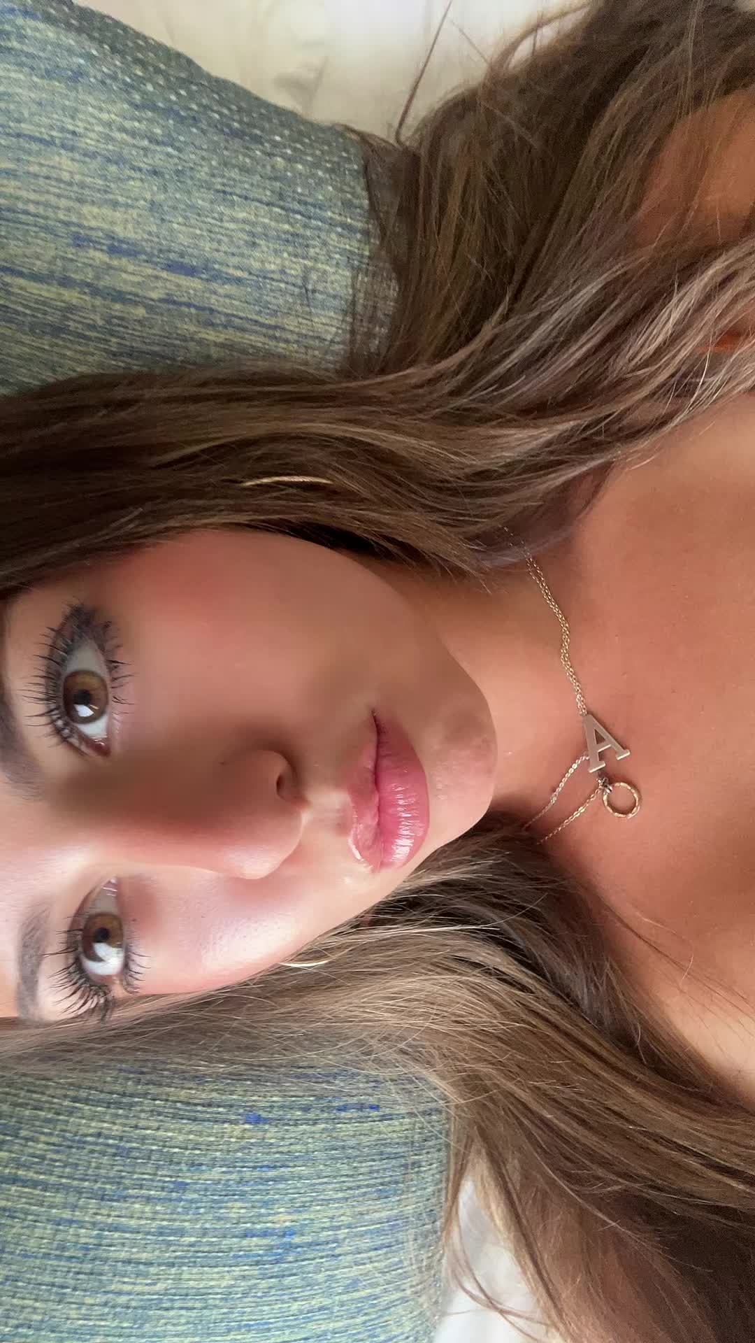 @notameliapesirii