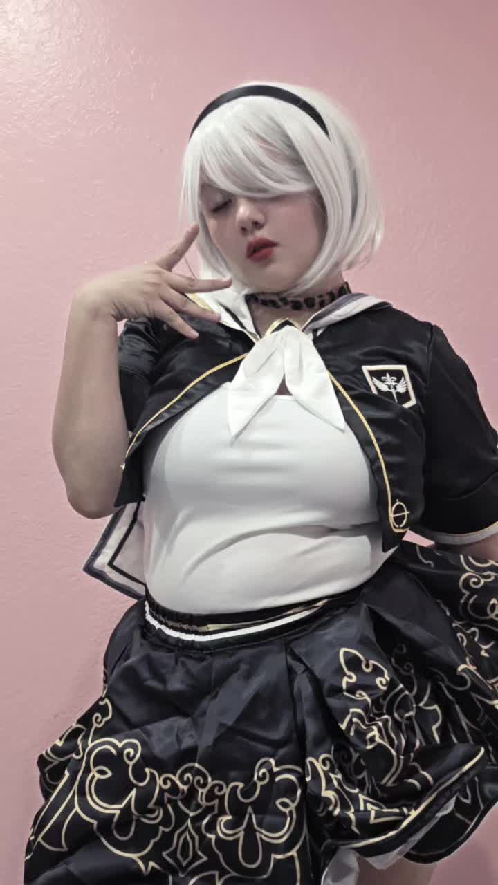 @<3