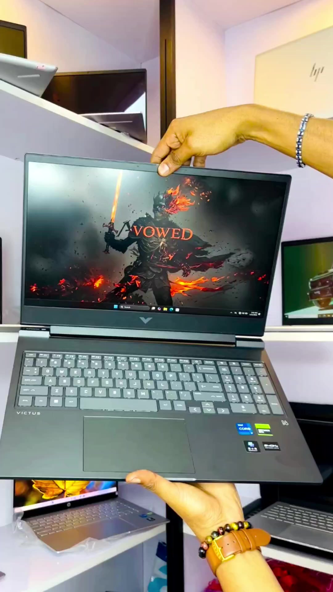 @Any  laptop 💻